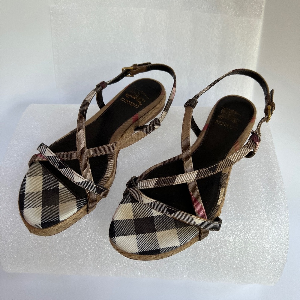 Burberry Nova Check Canvas Espadrille Sandals Criss Cross Strap Flat Sz 6